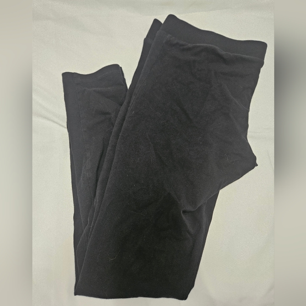 Liz Lange Black Maternity Leggings!